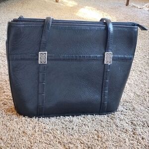 Brighton Black Leather Zip up Purse Silver Toned Heart Shoulder Bag with Pockets